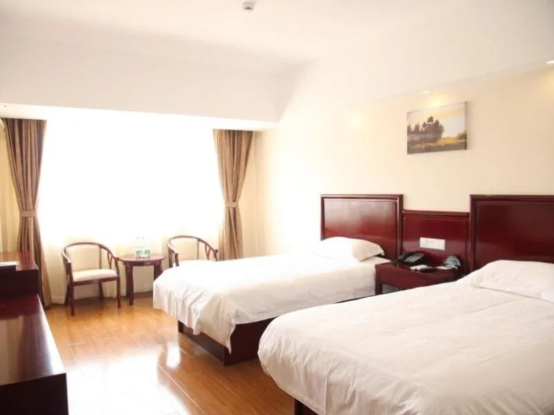 Bed in Greentree Inn Yunnan Lijiang Railway Station Yuxing Road Express Hotel