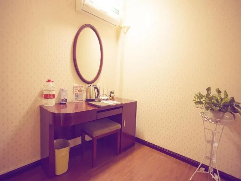 GreenTree Inn Shanxi Yan an Luochuan Fuqian Street Express Hotel