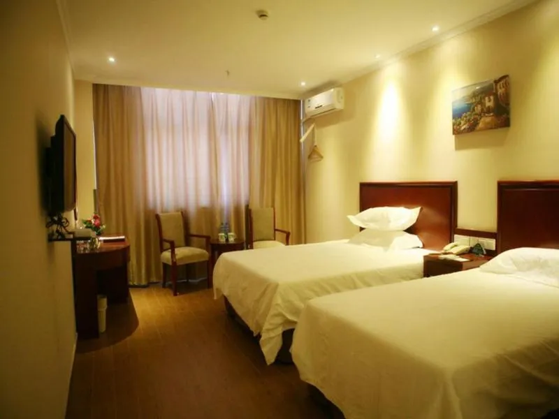 Bed in GreenTree Inn Xinjiang Tulufan North Xihuan Road Express Hotel
