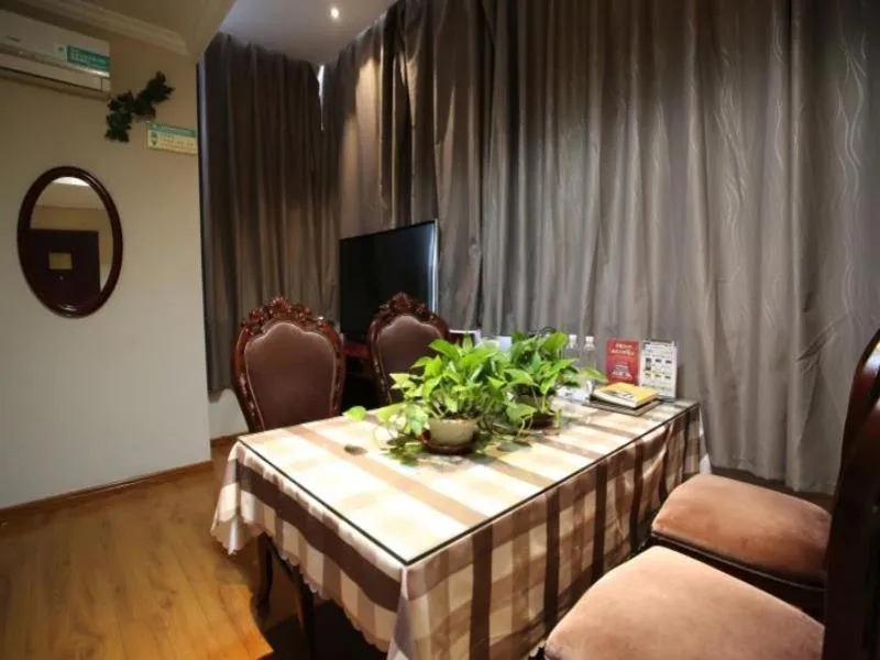 GreenTree Inn JiangSu WuXi YangJian XiHu Road Express Hotel