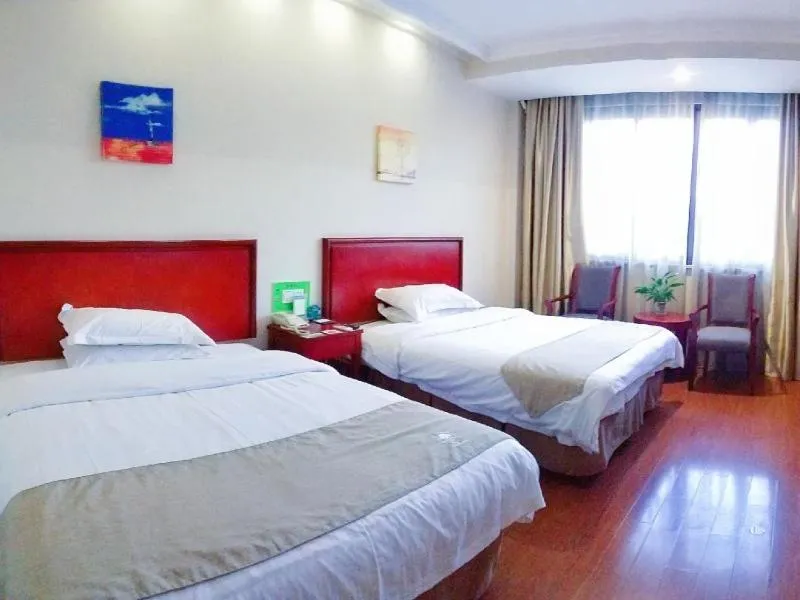 Bed in GreenTree Inn Jiangsu Suzhou Changshu Fangta Park Pedestrian Street Business Hotel