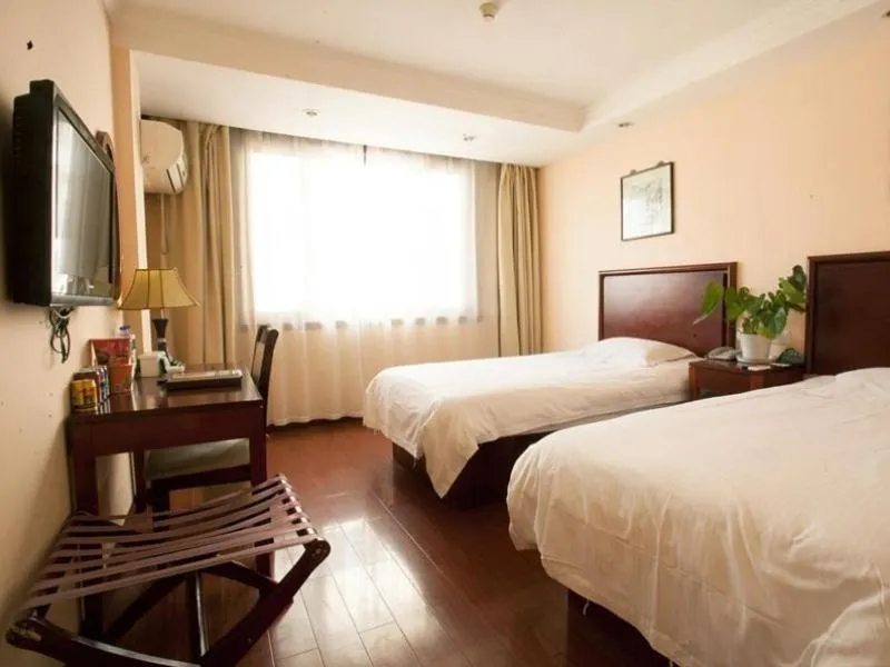 GreenTree Inn Suzhou Guanqian Yangyuxiang Metro Station Business Hotel