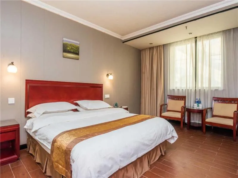 Bed in GreenTree Inn Jiangsu Suzhou Mudu Ancient Street Express Hotel