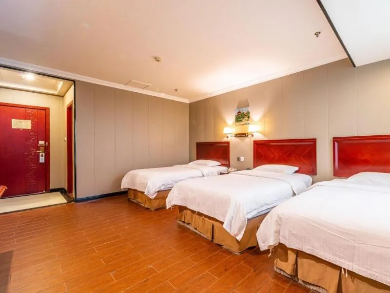 Bed in GreenTree Inn Jiangsu Suzhou Mudu Ancient Street Express Hotel