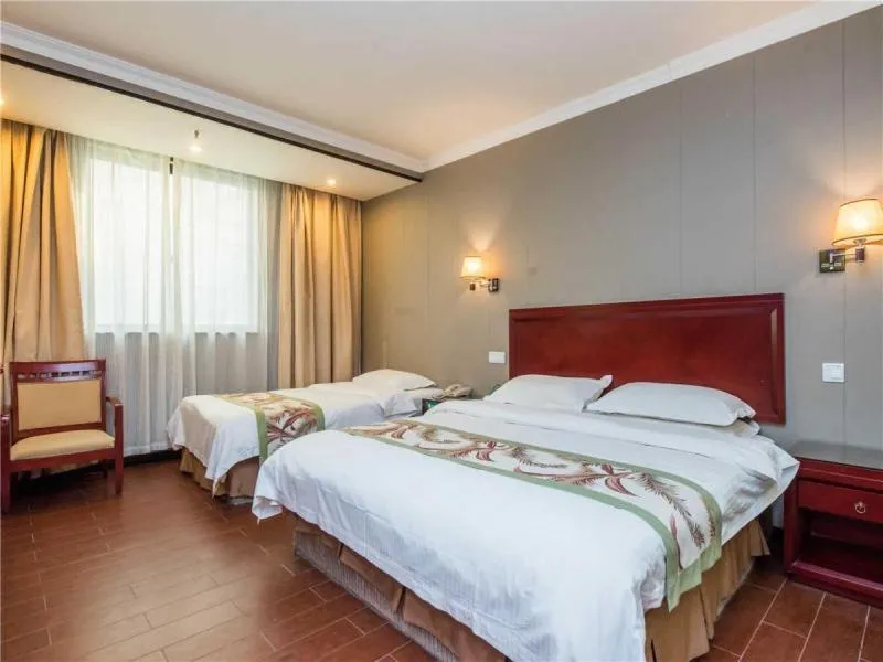 Bed in GreenTree Inn Jiangsu Suzhou Mudu Ancient Street Express Hotel