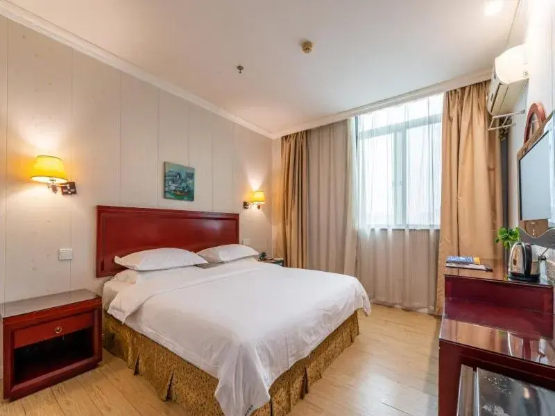 Bed in GreenTree Inn Jiangsu Suzhou Mudu Ancient Street Express Hotel Bed in GreenTree Inn Jiangsu Suzhou Mudu Ancient Street Express Hotel