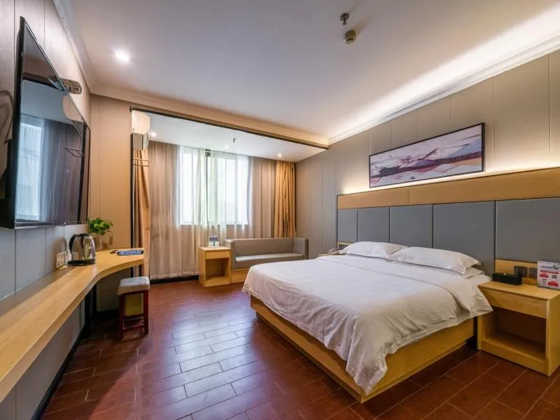 Bed in GreenTree Inn Jiangsu Suzhou Mudu Ancient Street Express Hotel