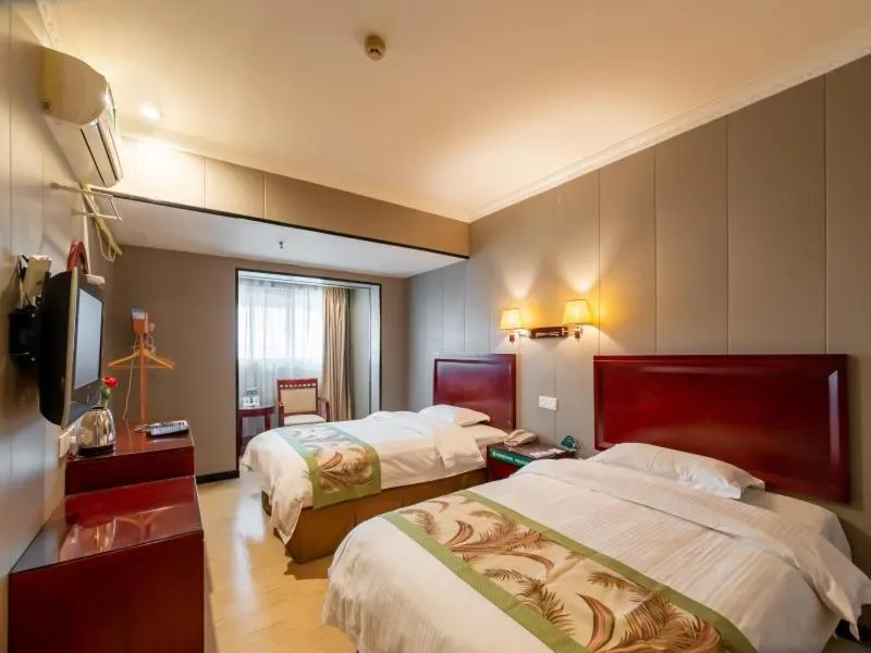 Bed in GreenTree Inn Jiangsu Suzhou Mudu Ancient Street Express Hotel