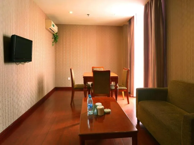 GreenTree Inn Jiangsu Nantong Development District Middle Road Business Hotel