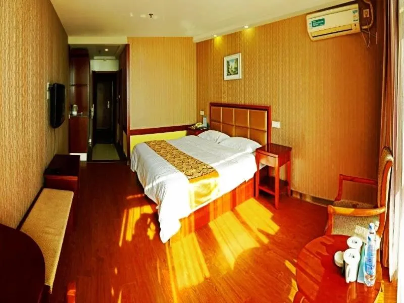 Bed in GreenTree Inn Jiangsu Nantong Development District Middle Road Business Hotel