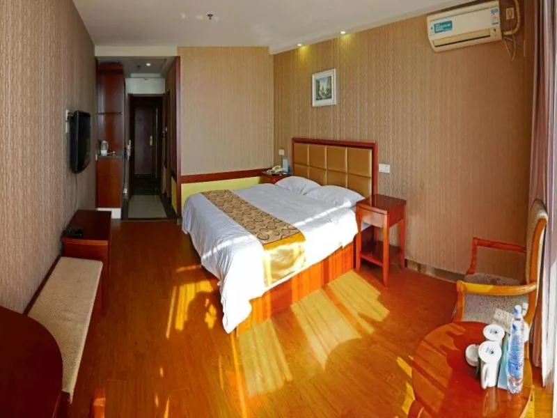 Bed in GreenTree Inn Jiangsu Nantong Development District Middle Road Business Hotel