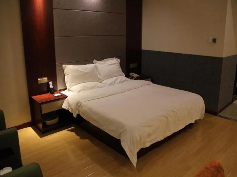 Bed in GreenTree Inn Jiangsu Nantong Tongzhou Shiji Avenue Jianghaihuangdu Express Hotel