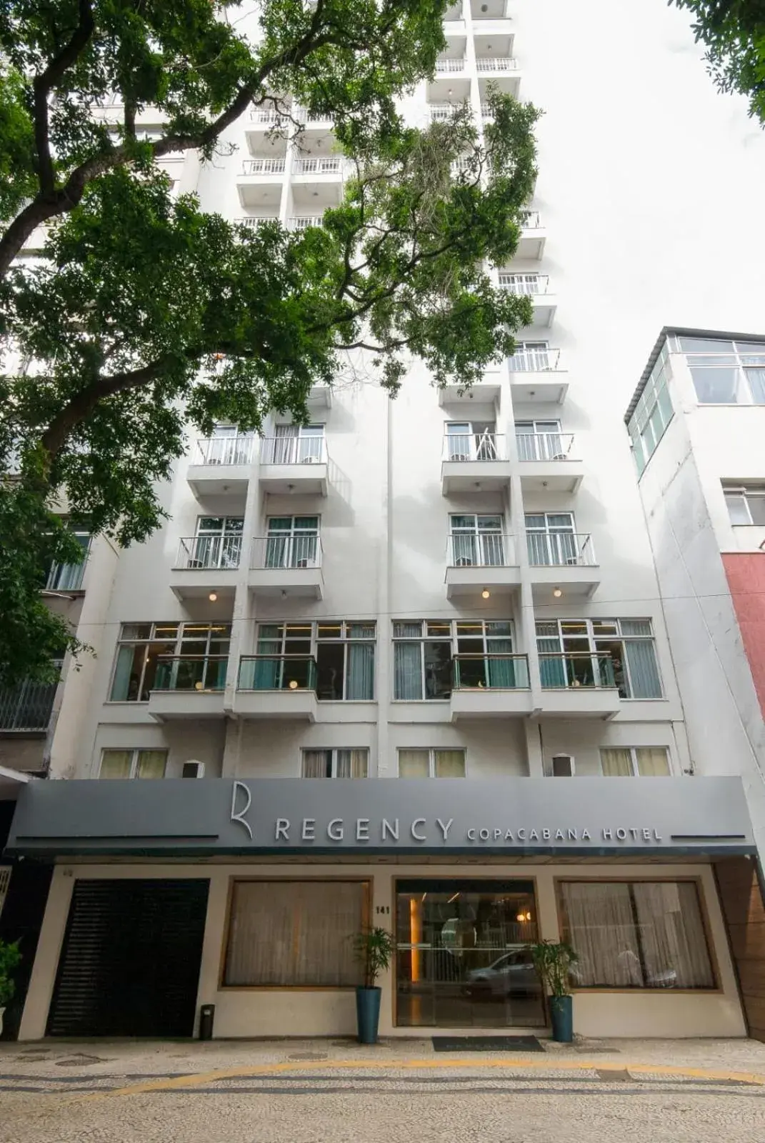 Property building in Regency Copacabana Hotel Property building in Regency Copacabana Hotel