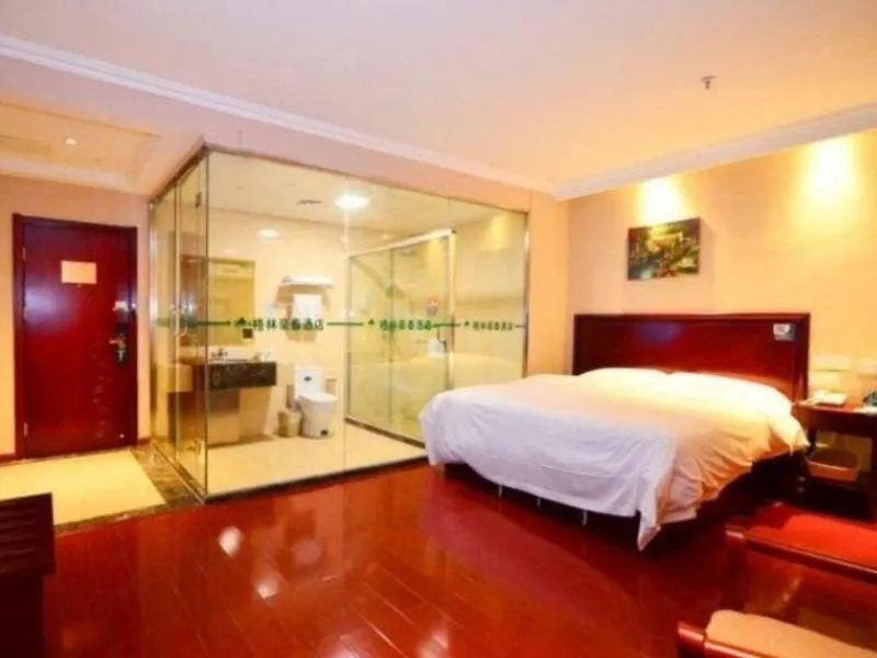 Bed in GreenTree Inn Jiangsu Lianyungang Donghai New Bus Station Express Hotel