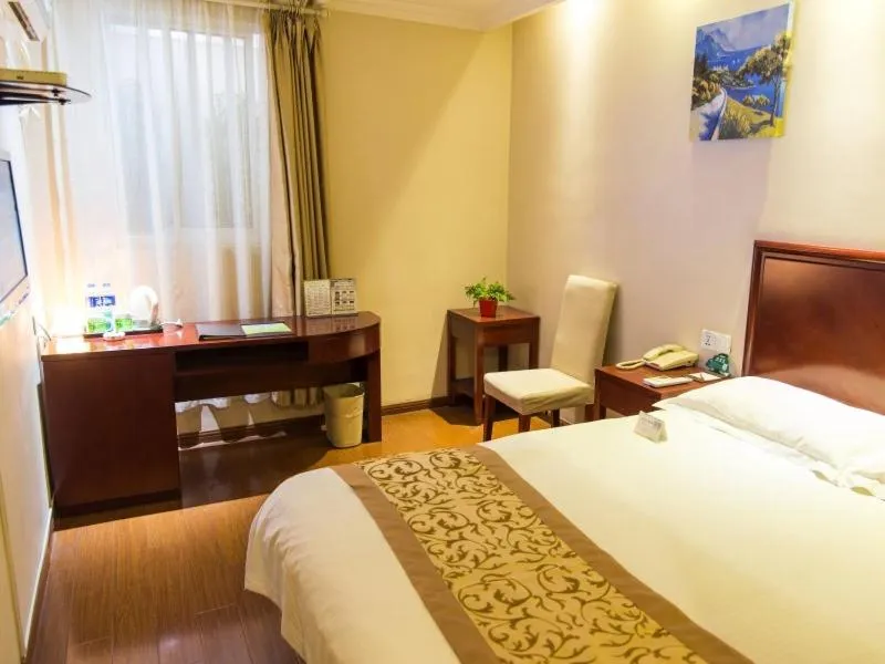 Bed in GreenTree Inn Jiangsu Taizhou Jingjiang Bus Station Express Hotel