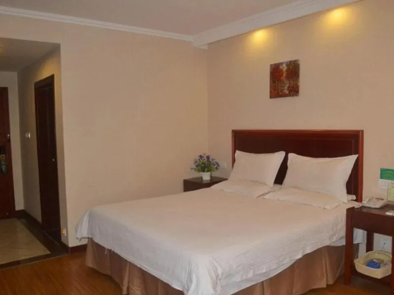 Bed in GreenTree Inn Jiangsu Suqian Siyang Bus Station Business Hotel