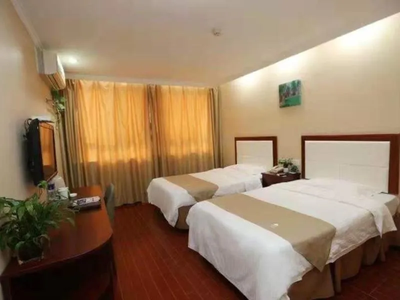 Bed in GreenTree Inn Jiangsu Suqian Sihong RenminS)Road Walking Street Express Hotel