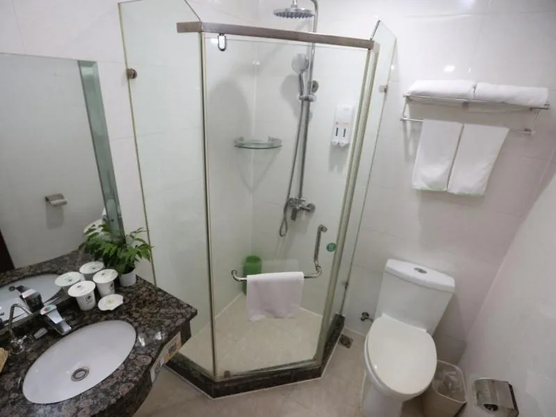 GreenTree Inn Jiangsu Suqian Sihong RenminS)Road Walking Street Express Hotel