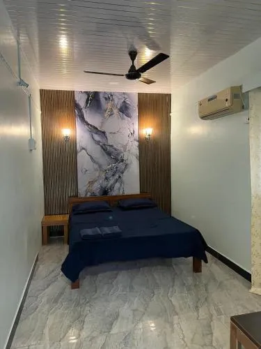 Dolphin House Beach Resort