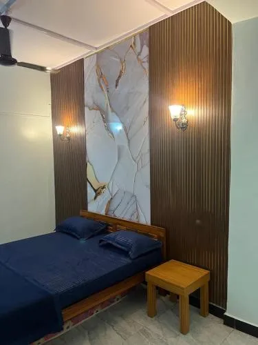 Dolphin House Beach Resort