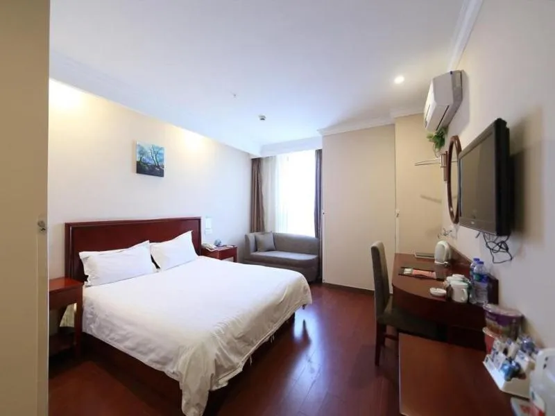 Bed in GreenTree Inn Hefei Maanshan Road Qiupuhe Road Subway Station Business Hotel
