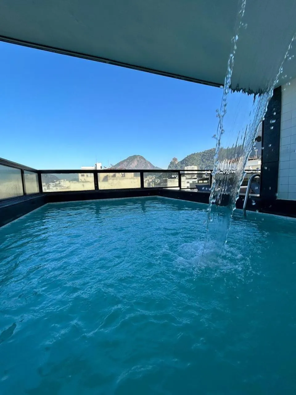 Swimming pool in Real Palace Hotel