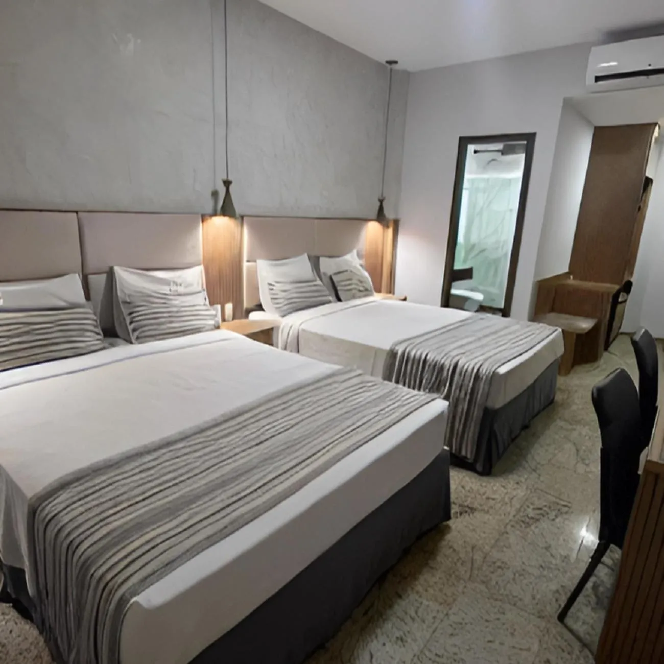 Bedroom, Bed in Real Palace Hotel