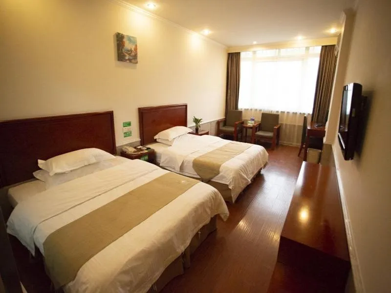 Bed in GreenTree Inn Anhui Hefei Lianhua Road Express Hotel