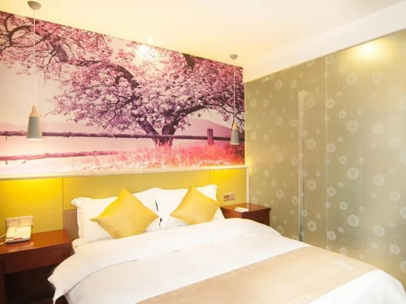 Bed in GreenTree Inn Zhejiang Ningbo Passenger Transport Center Tongda Road Shell Hotel