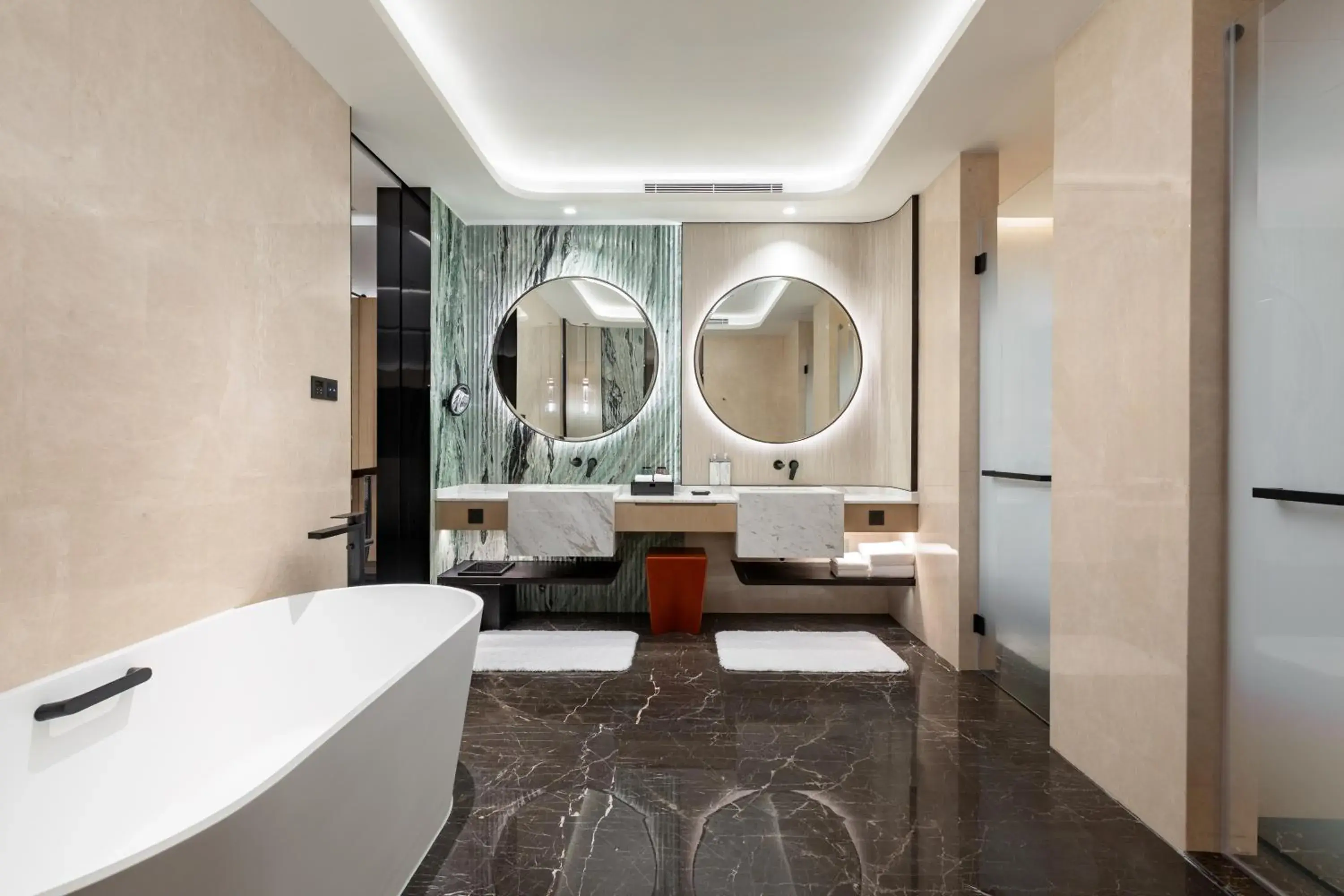 Skyline Suite in HUALUXE Zhongshan City Center Skyline Suite in HUALUXE Zhongshan City Center