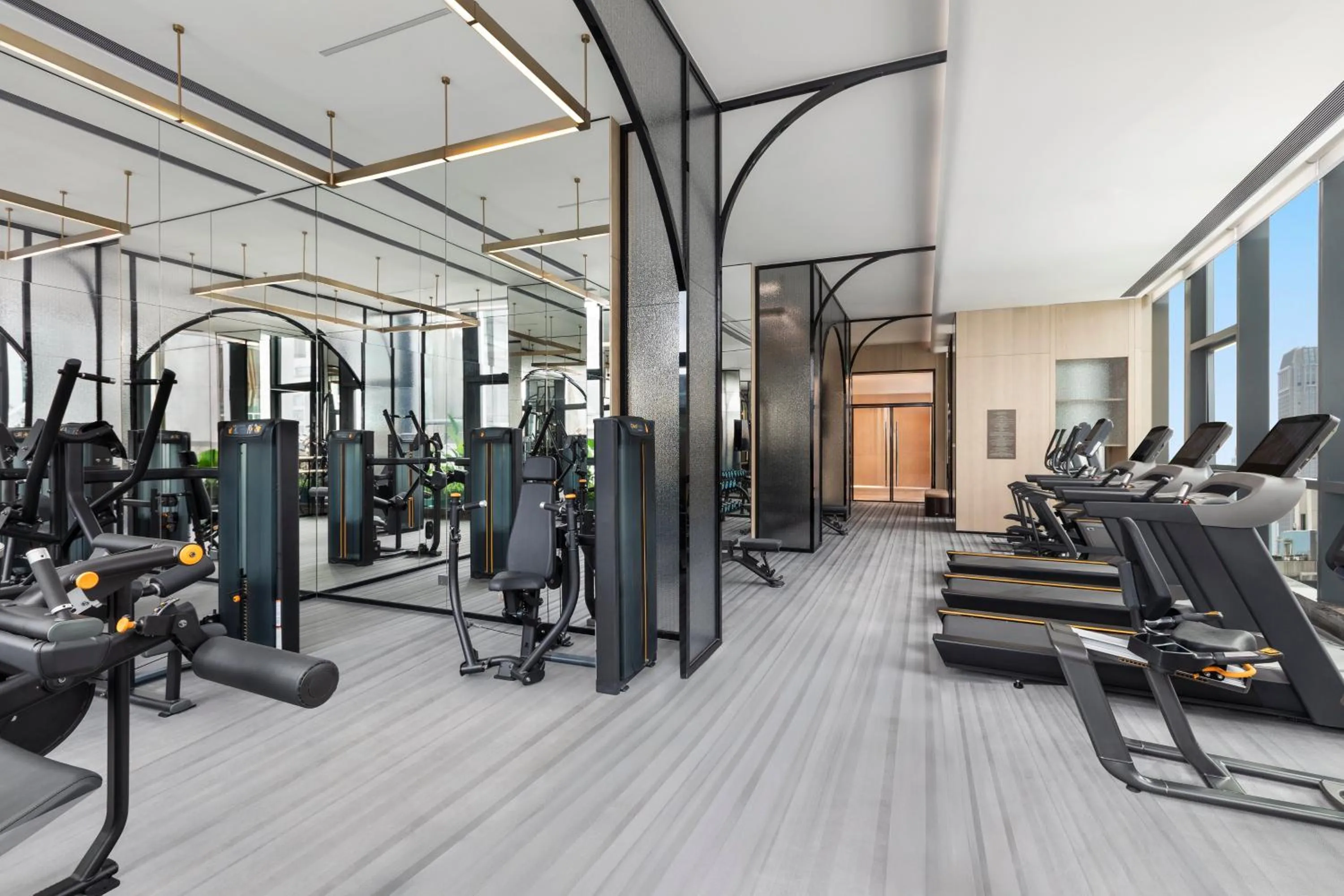 Fitness centre/facilities in HUALUXE Zhongshan City Center