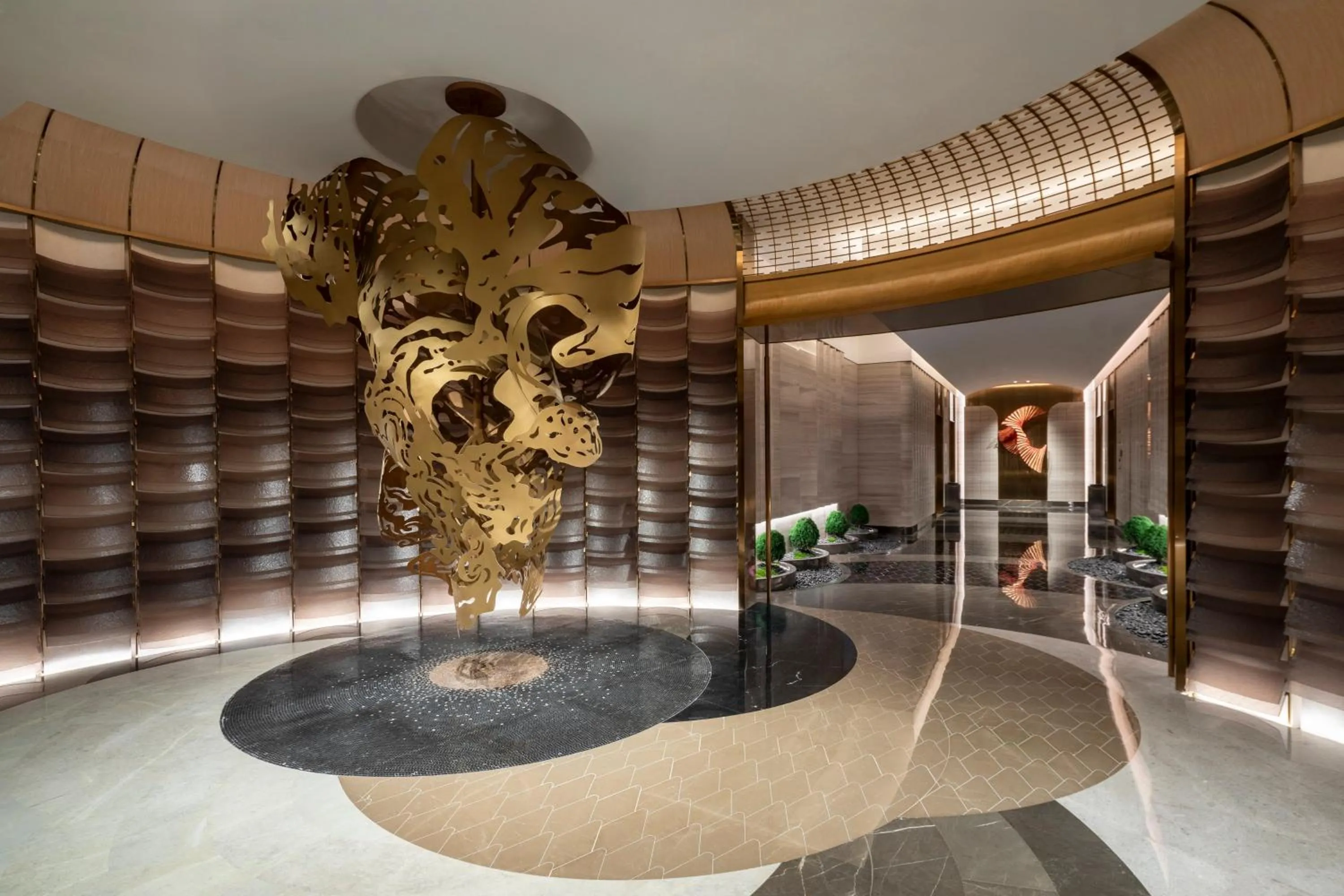 Property building in HUALUXE Zhongshan City Center