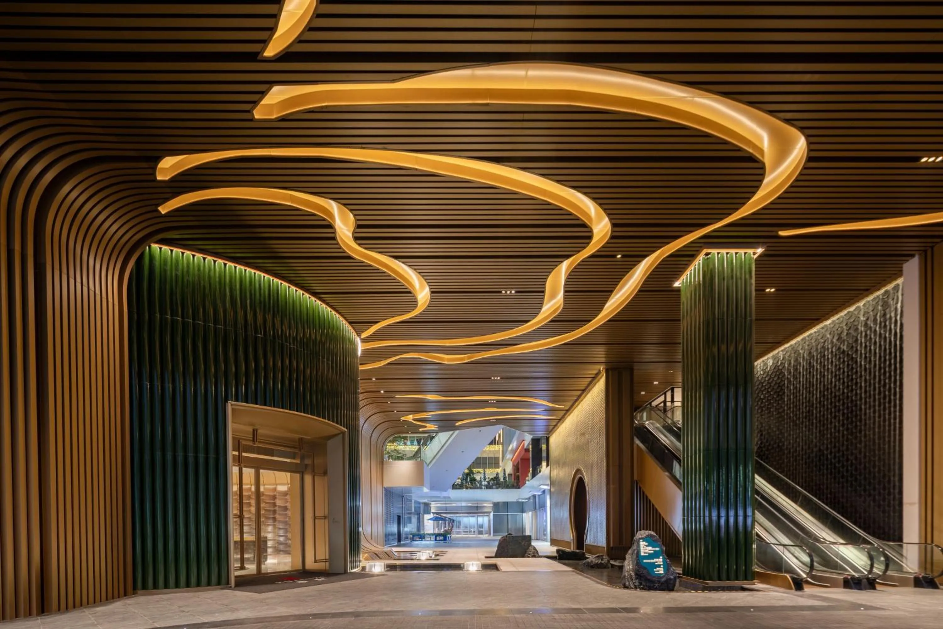 Property building in HUALUXE Zhongshan City Center