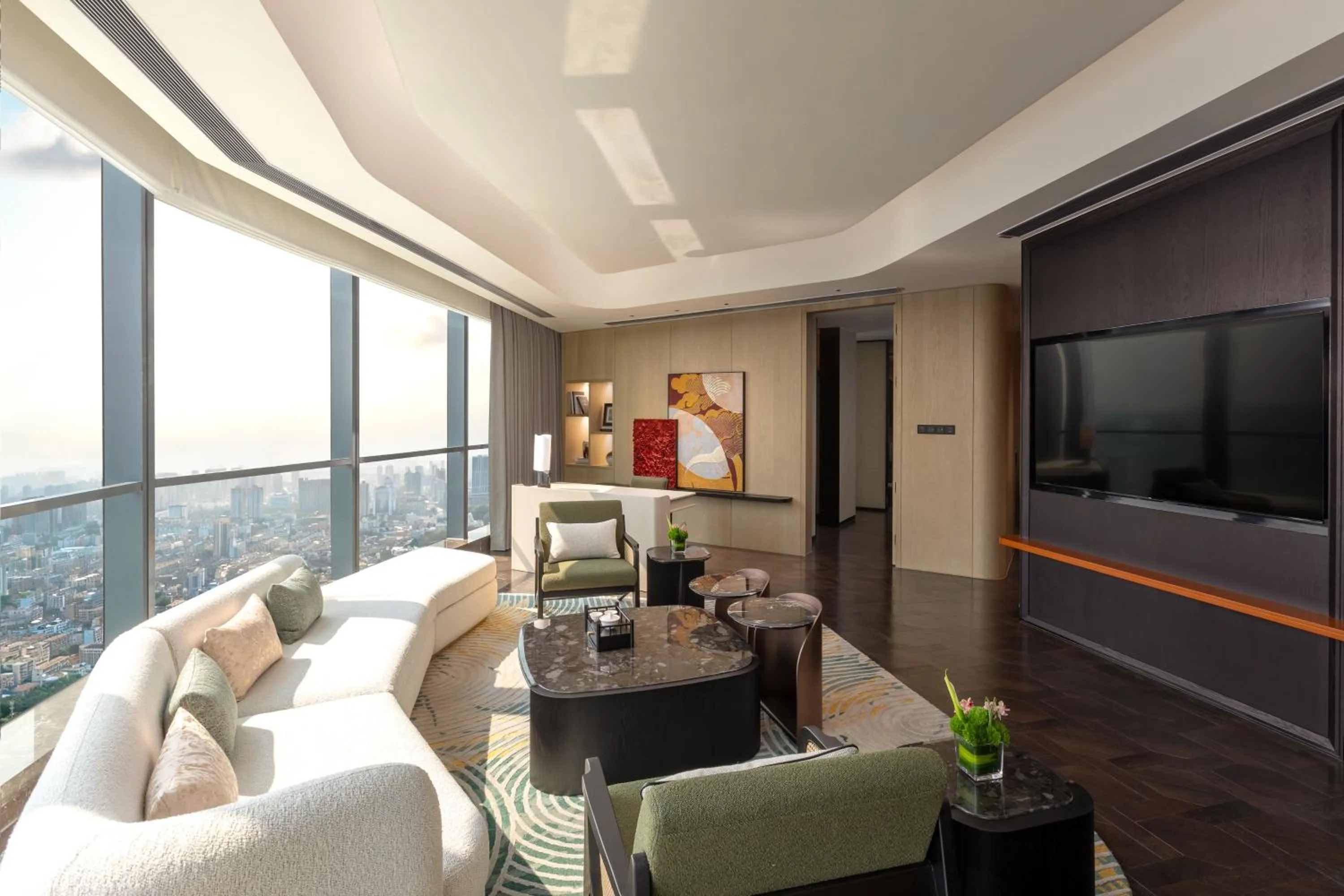 Photo of the whole room in HUALUXE Zhongshan City Center