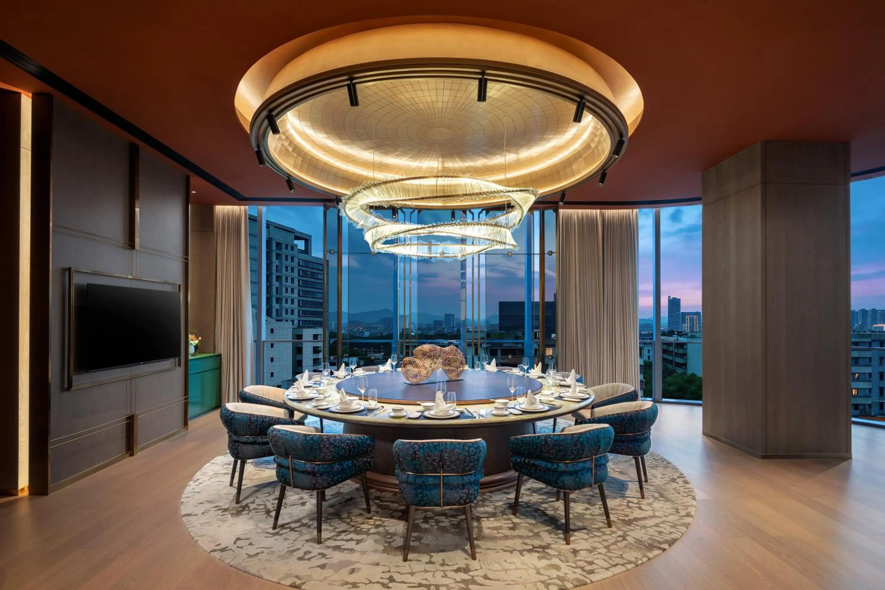 Restaurant/places to eat in HUALUXE Zhongshan City Center