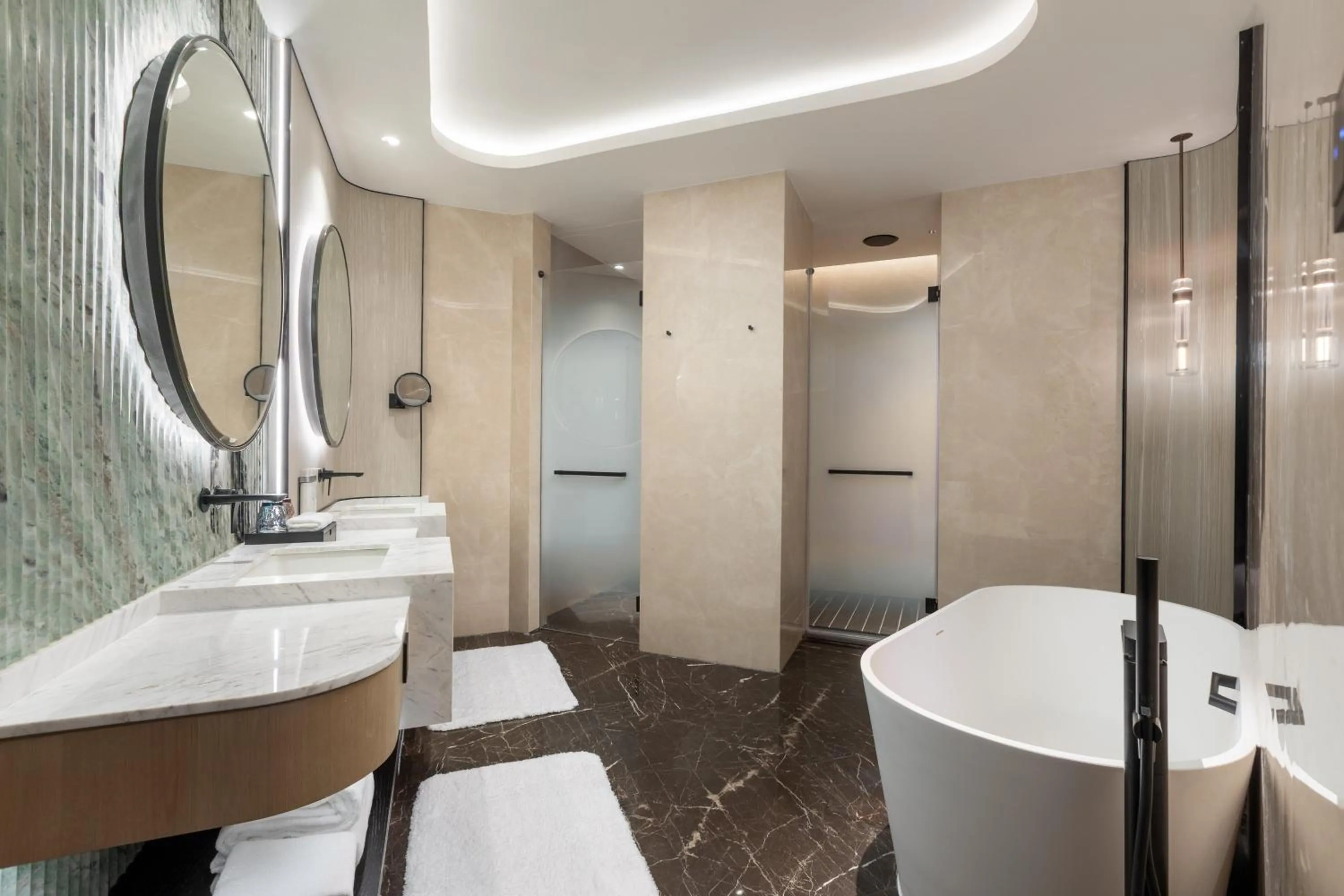 Photo of the whole room in HUALUXE Zhongshan City Center