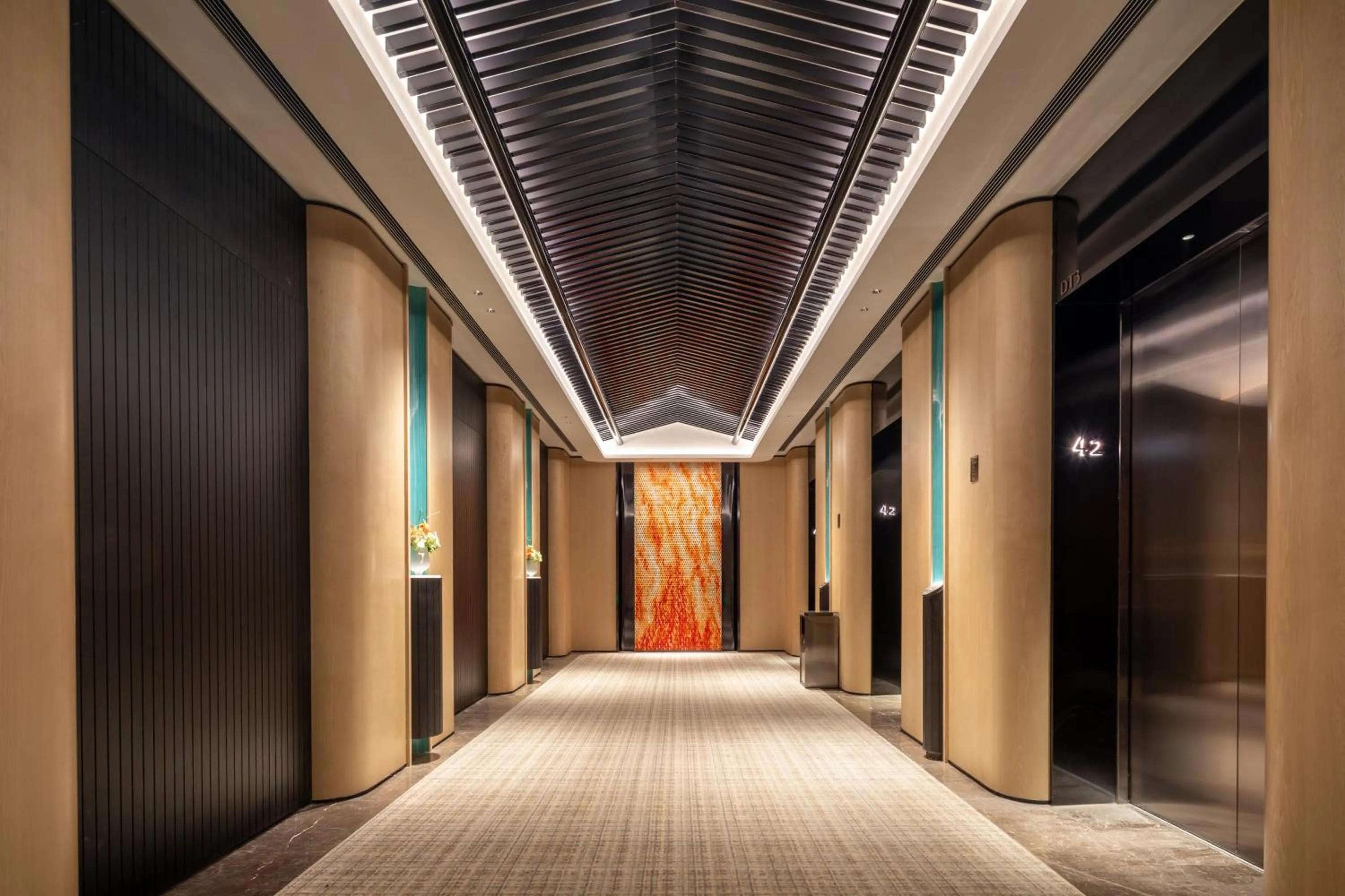 Lobby or reception in HUALUXE Zhongshan City Center