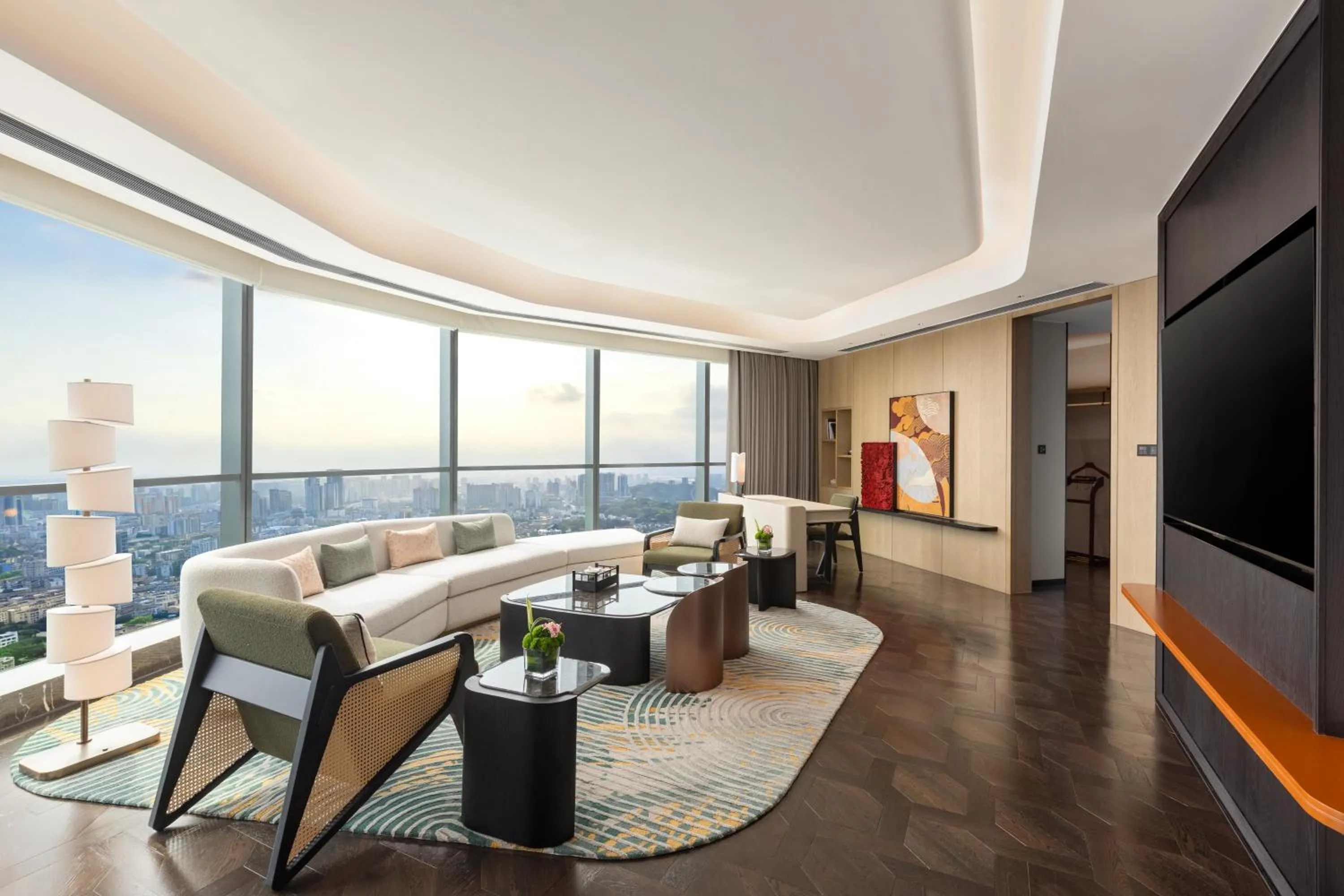 Photo of the whole room in HUALUXE Zhongshan City Center