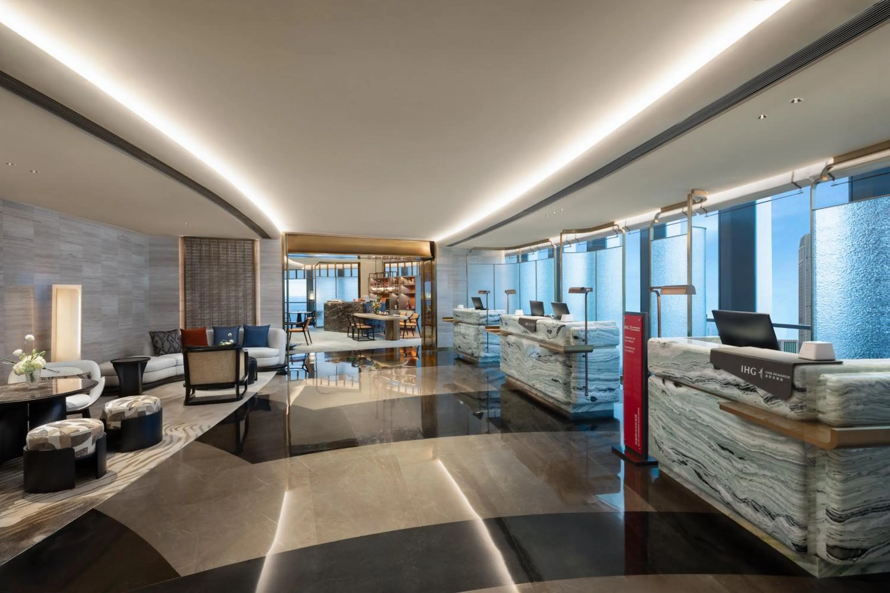 Property building in HUALUXE Zhongshan City Center