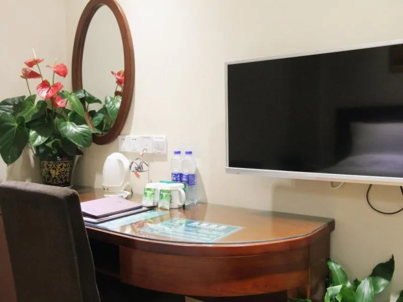 GreenTree Inn Guangdong Shenzhen Longhua New Area Longguan Rord Tianhong Express Hotel