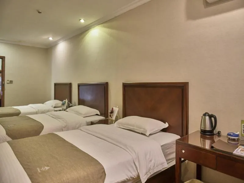Bed in GreenTree Inn Guangdong Foshan Longjiang North Fenghua Road Express Hotel