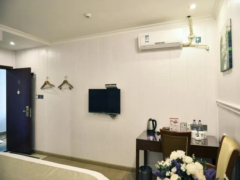 GreenTree Inn Guangdong Foshan Longjiang North Fenghua Road Express Hotel