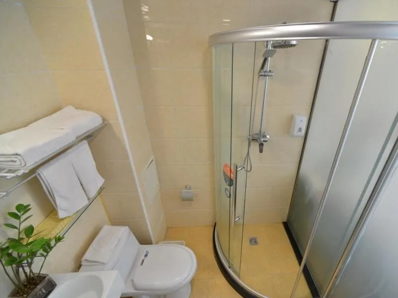 GreenTree Alliance Beijing West Railway Station North Square Hotel