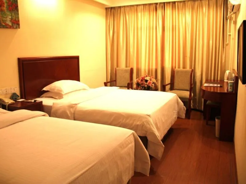Bed in GreenTree Inn Beijing Beiqijia Litang Road Express Hotel