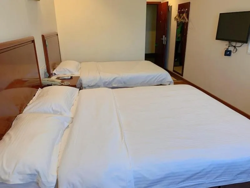 Bed in GreenTree Inn Beijing Beiqijia Litang Road Express Hotel