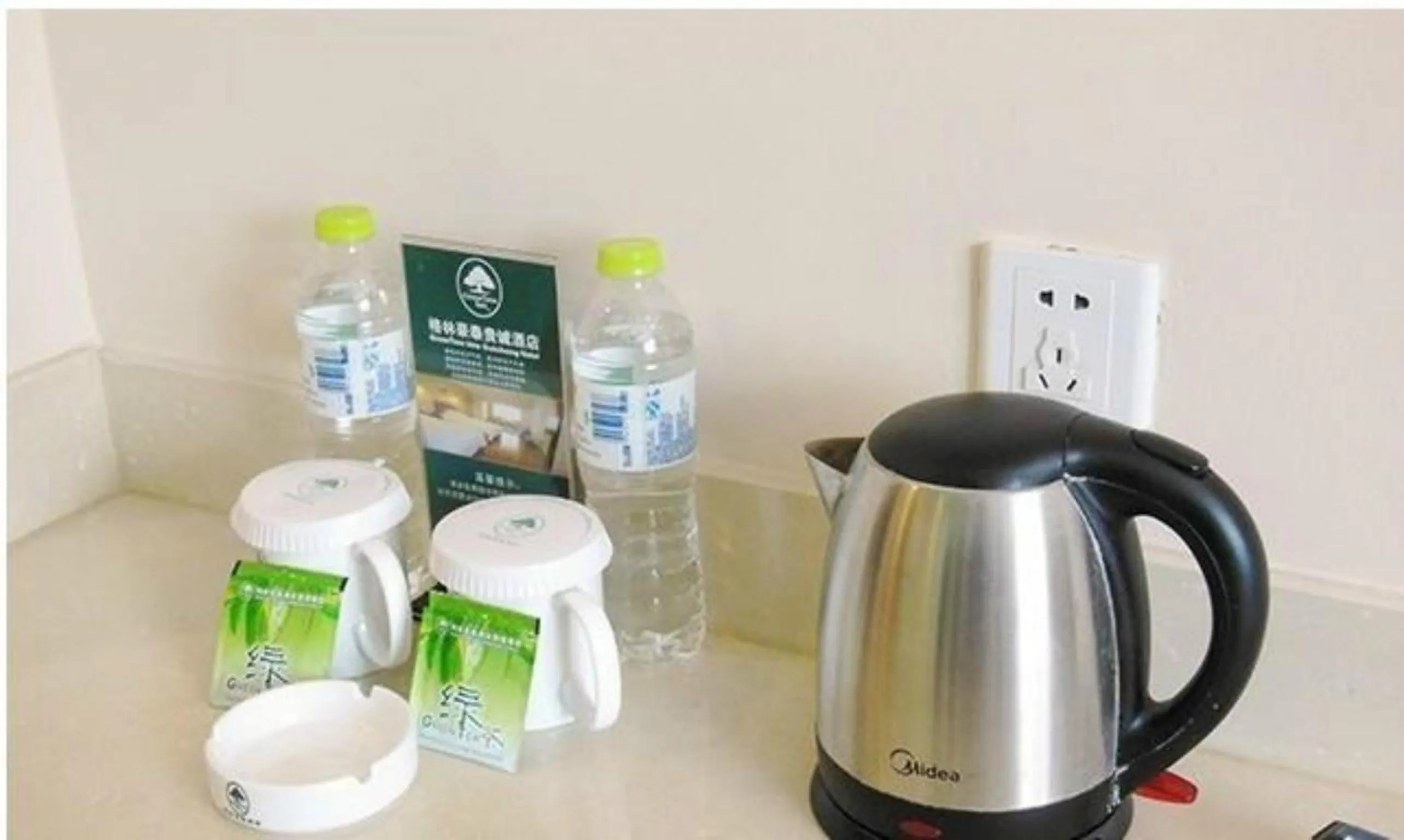 Coffee/tea facilities in GreenTree Inn Beijing Miyun District West Bridge Road Haiyi Manor Express Hotel