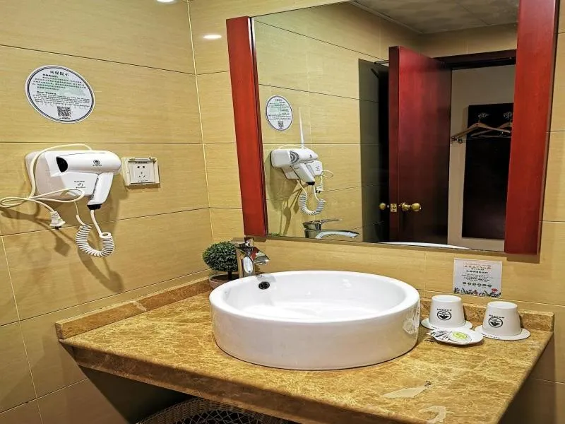 GreenTree Inn ShangHai Car Piers Studio Express Hotel