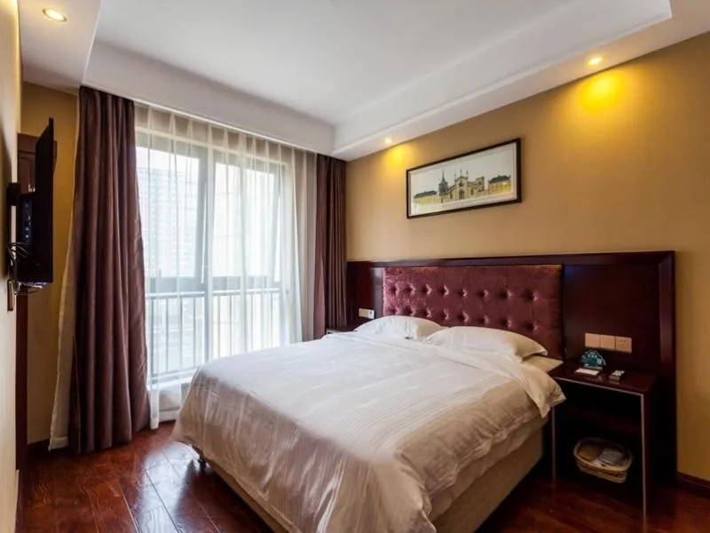 GreenTree Inn Chengdu high-tech Development West Zone Shidai Tian Street Express Hotel