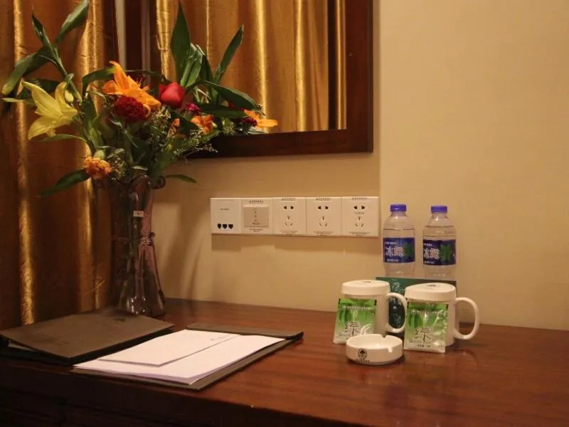 GreenTree Inn HeBei ZhangJiaKou GongYe Road No.5 Middle School Shell Hotel