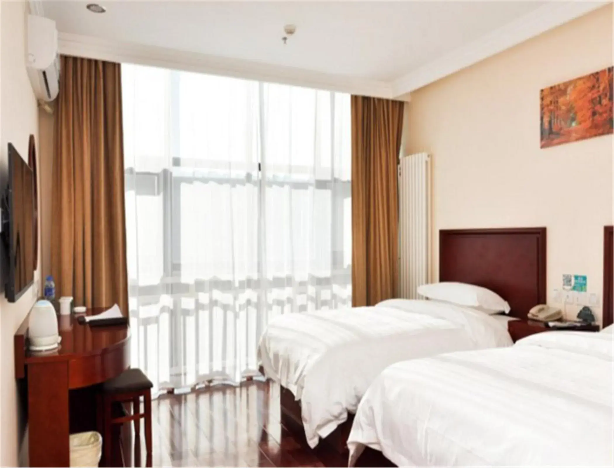 Bed in GreenTree Inn HeBei ChengDe Railway Station Southeast ChengDe Century City Business Hotel Bed in GreenTree Inn HeBei ChengDe Railway Station Southeast ChengDe Century City Business Hotel